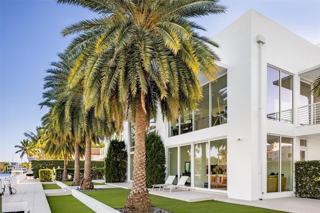 Building Photo - 500 Isle of Capri Dr