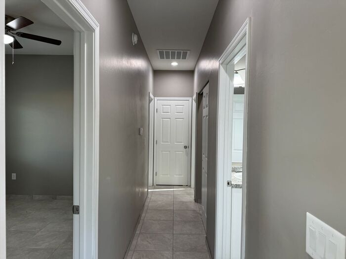 Building Photo - 2581 E Pinal Vista