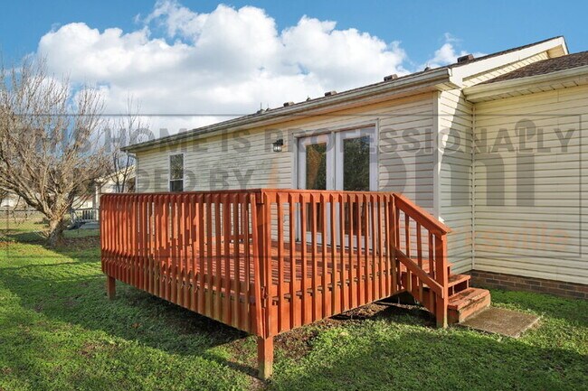 Building Photo - 283 Audrea Ln