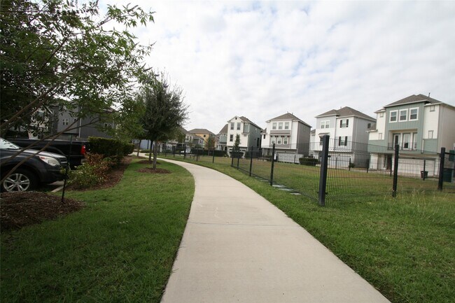 Building Photo - 2009 Kirby Landing Dr