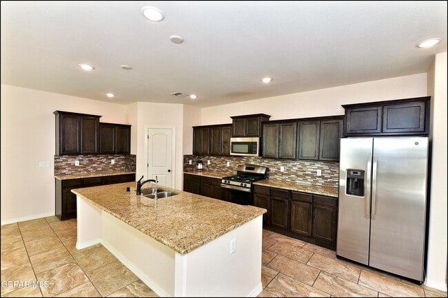 Building Photo - 2840 Tierra De Moyo Pl