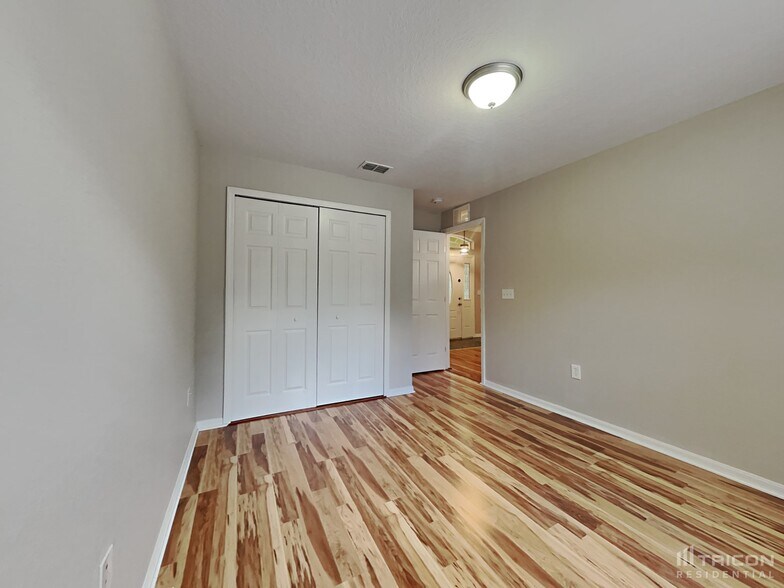 Building Photo - 6534 Covewood Dr
