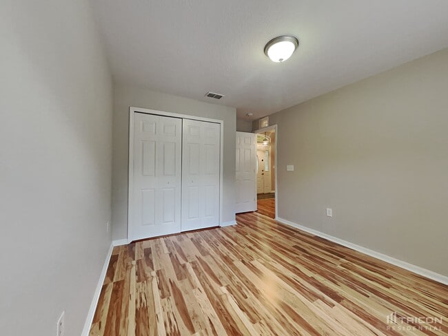 Building Photo - 6534 Covewood Dr