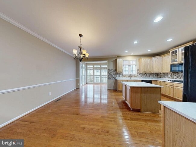 Building Photo - 9321 Hundith Hill Ct