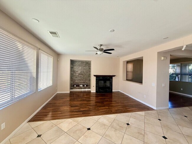 Building Photo - Beautiful Oceanview Hills house