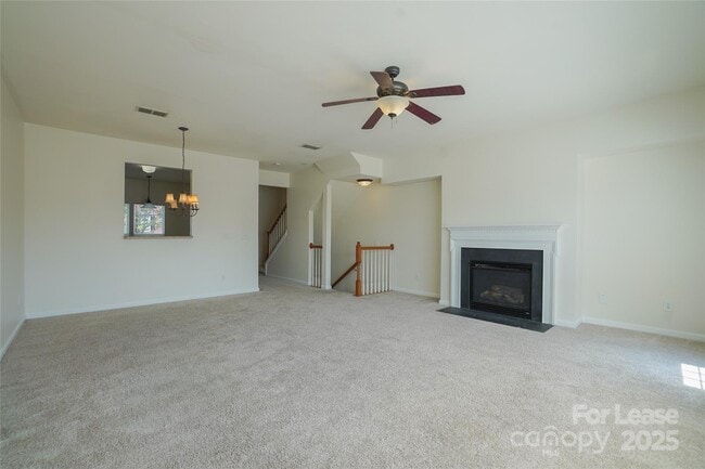 Building Photo - 15658 King Louis Ct