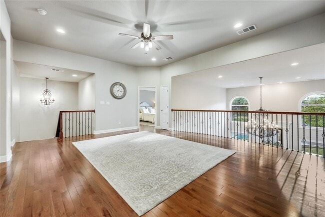 Building Photo - 2116 Demona Dr