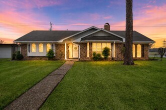 Building Photo - 4912 Goose Creek Dr