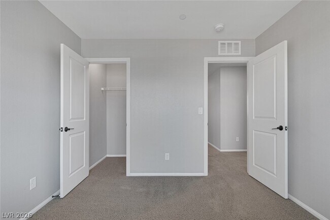 Building Photo - 2854 Starling Summit St