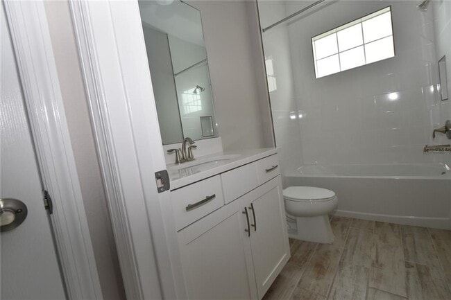 Building Photo - 6394 Roadstead Ct