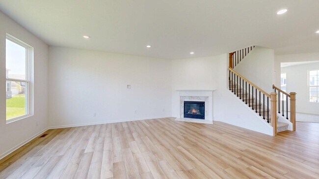 Building Photo - 826 Kuss Dr