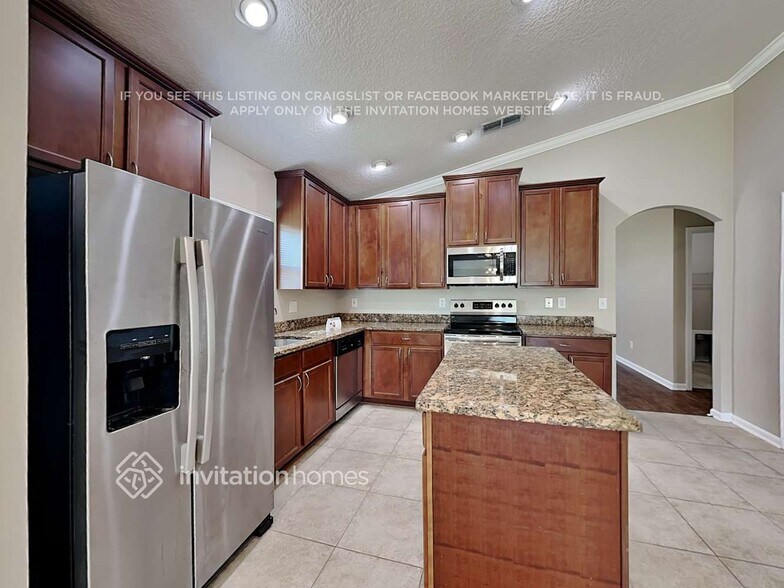 Building Photo - 3816 N Trapani Dr