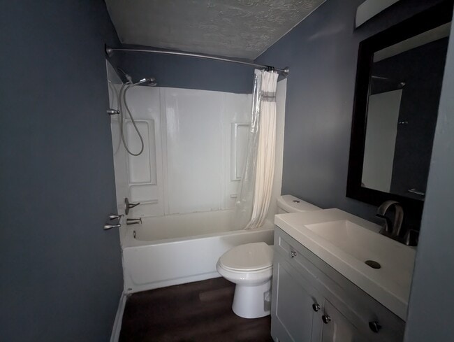 Building Photo - 2544 Dwiton Ct