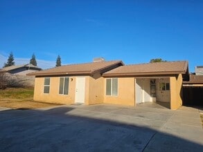 Building Photo - NOR - Away from the hustle and bustle but not far from Freeway 99.