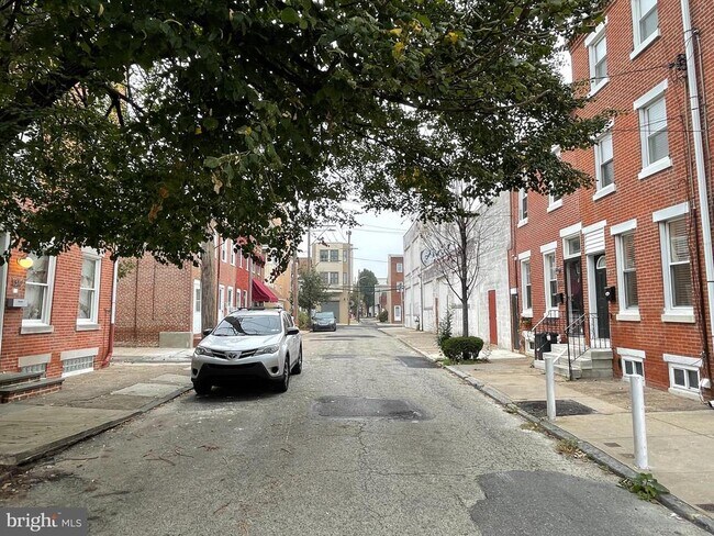 Building Photo - 1315 S Howard St