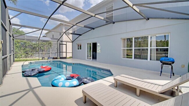 Building Photo - 16919 Sunrise Vista Dr
