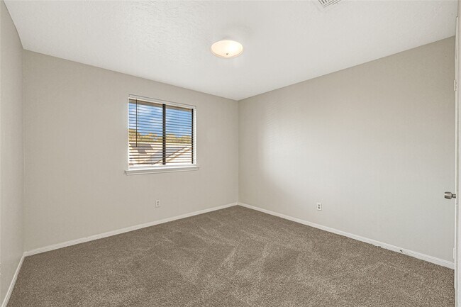 Building Photo - 5538 Fairview Forest Dr