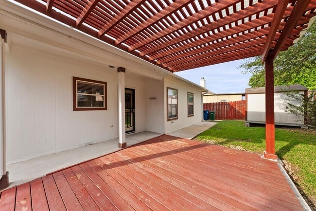 Building Photo - 11101 Liberty Farms Dr