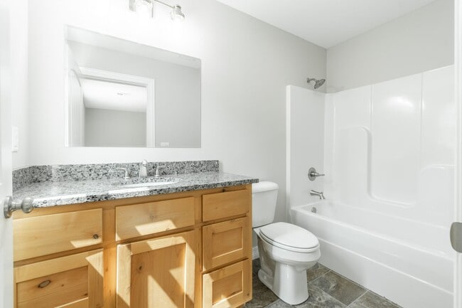 Building Photo - Newly Built Pineville Home!