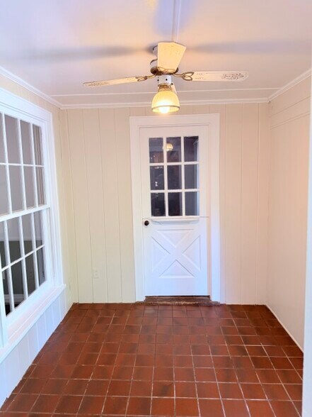 Building Photo - 4036 NW 30th Ter