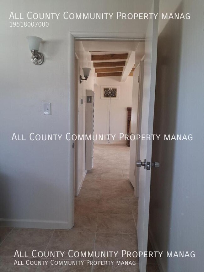 Building Photo - 6377 Hermosa Ave