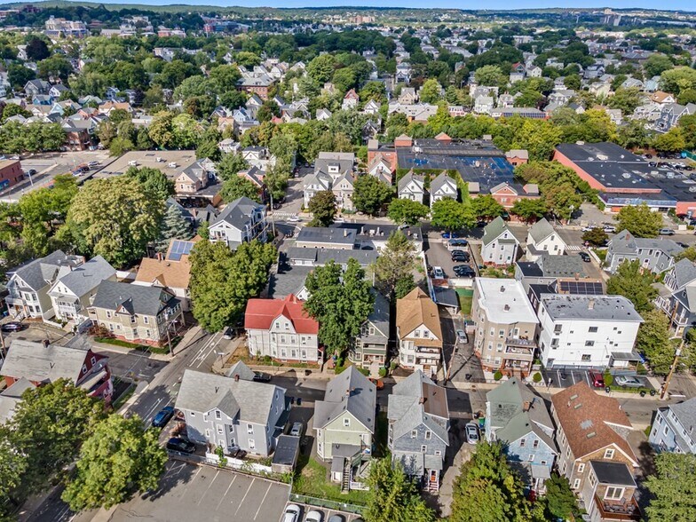 Building Photo - 59 Hawthorne St