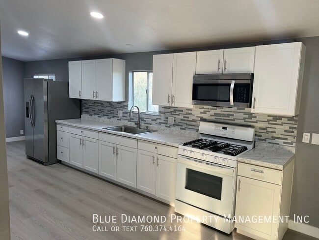 Building Photo - 32219 Leprechaun Ln