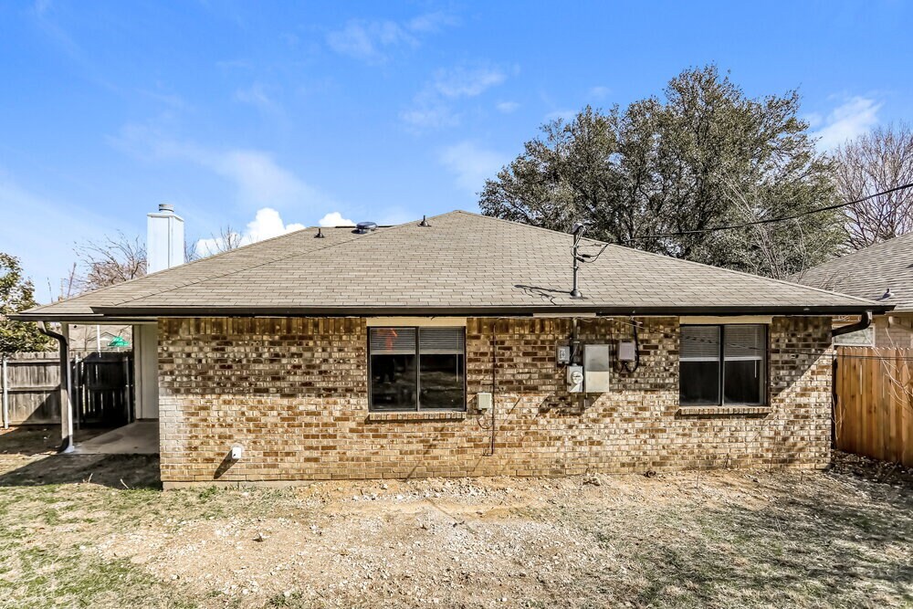 Building Photo - 6320 Woodstream Trail