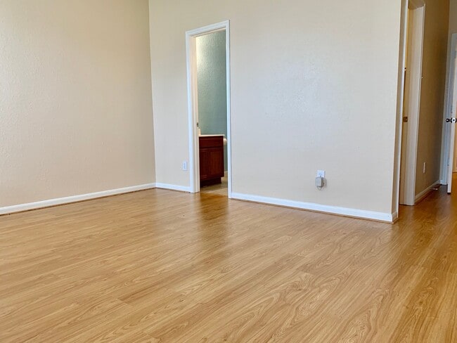 Building Photo - 3514 W Ridge Ln