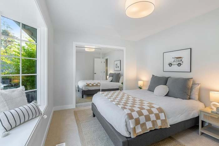 Building Photo - 148 Exbourne Ave