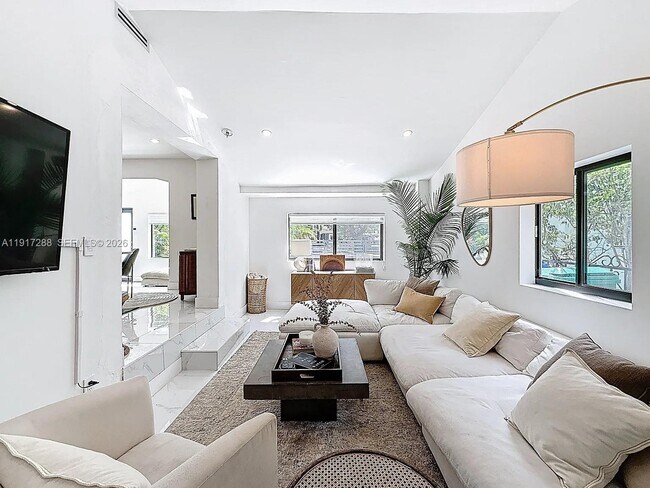 Building Photo - 1367 NW 41st St