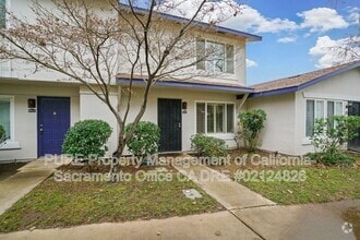 Building Photo - 8811 Salmon Falls Dr