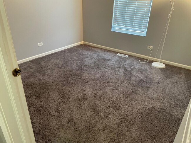 Building Photo - 416 Conservatory Ln