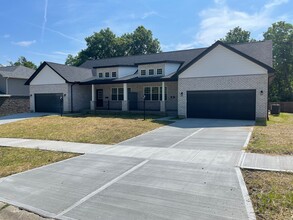 Building Photo - 94 Timber Hill Dr