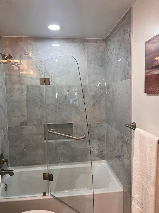 Building Photo - GORGEOUS  BRAND new home (ADU) 1bedroom 1bathroom in single-family neighborhood.