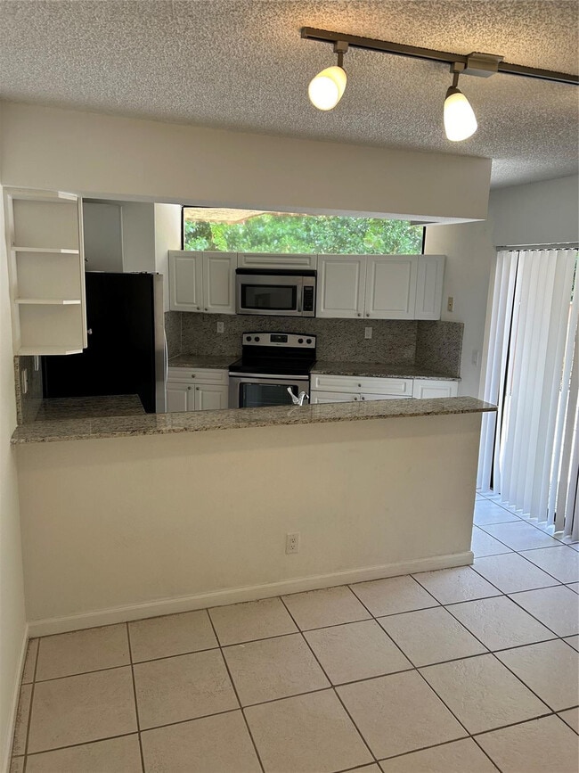 Building Photo - 8117 Severn Dr