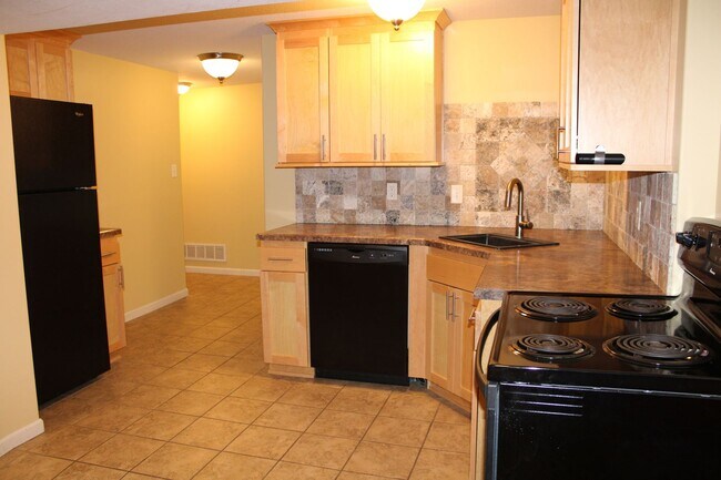 Building Photo - 907 Leavenworth St