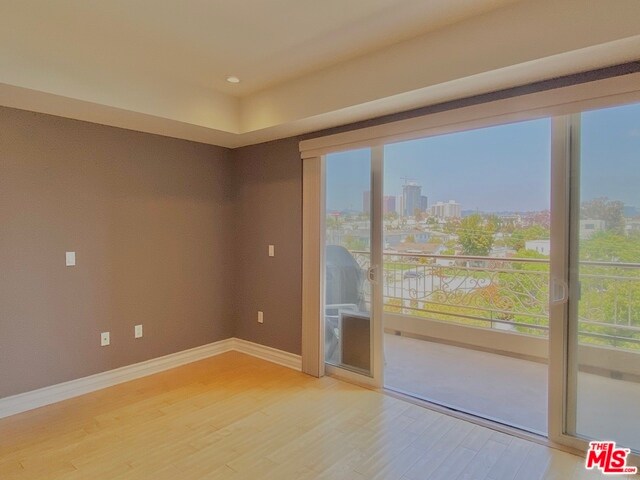 Building Photo - 1530 Centinela Ave