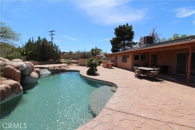 Building Photo - 57801 San Tropeze Dr