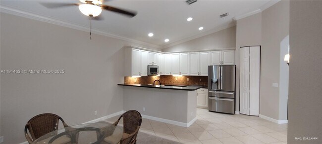 Building Photo - 8092 Driggs Hill