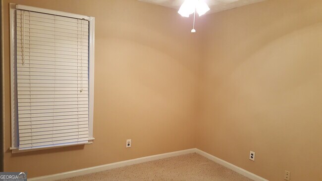 Building Photo - 2807 Forest Wood Dr