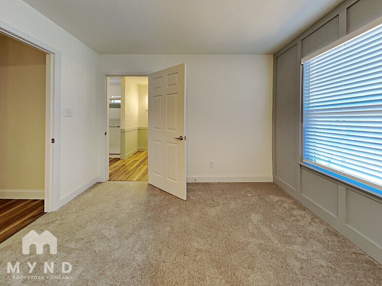 Building Photo - 2703 Stellar Ct