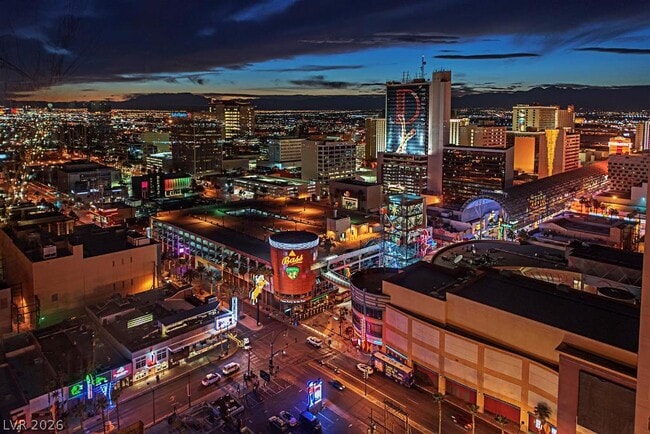 Building Photo - 150 S Las Vegas Blvd
