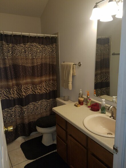 Second floor bathroom - 17178 E Whitaker Drive