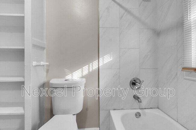Building Photo - 481 Marianna St