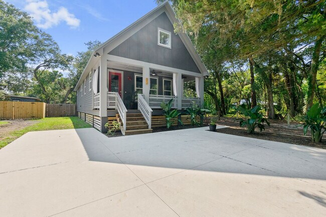 Building Photo - 52 Florida Ave