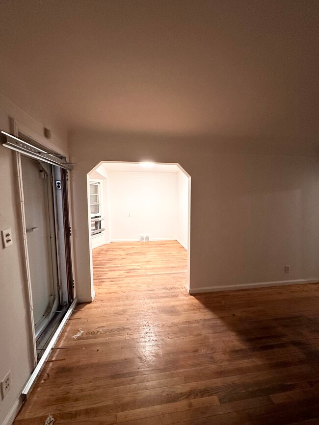 Building Photo - 18071 Albion Ave