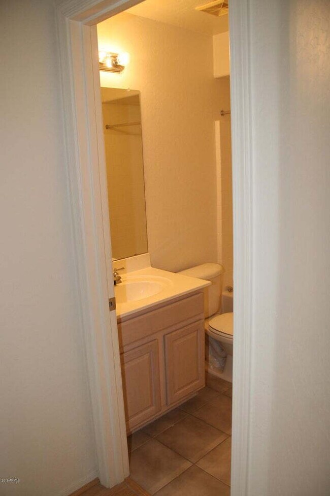 Building Photo - DESERT FOOTHILLS VILLAS TOWNHOUSE