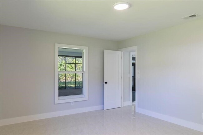 Building Photo - 5740 36th Pl