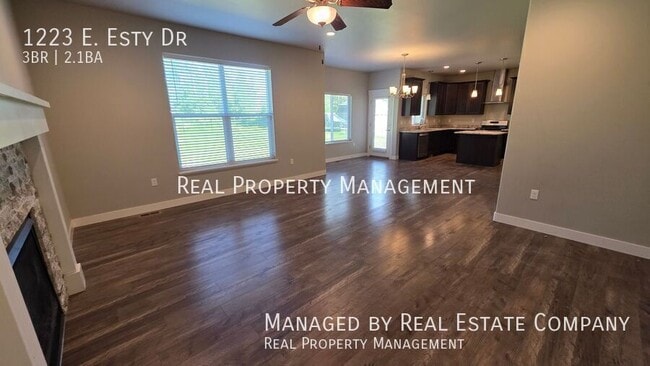Building Photo - 1223 E Esty Dr